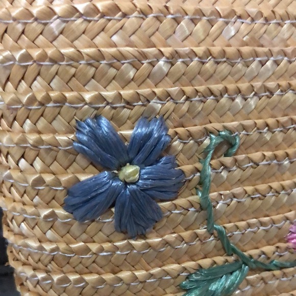 Wheat Straw Woven Purse-Natural Color-Floral Detail-6x7 - Picture 4 of 15